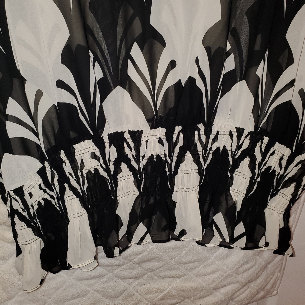 3x Worthington Short Sleeve black and white Pullover top blouse - Picture 3 of 7